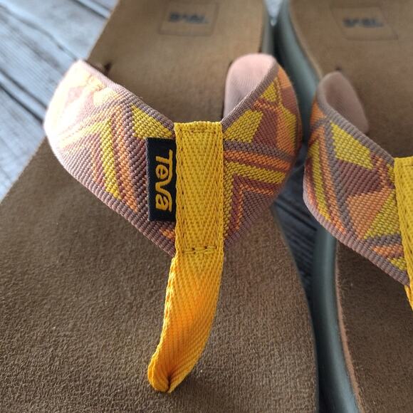 Teva Voya Flip-Flops in Cayambe Sunflower Women's 8 #1019040 - Picture 5 of 12